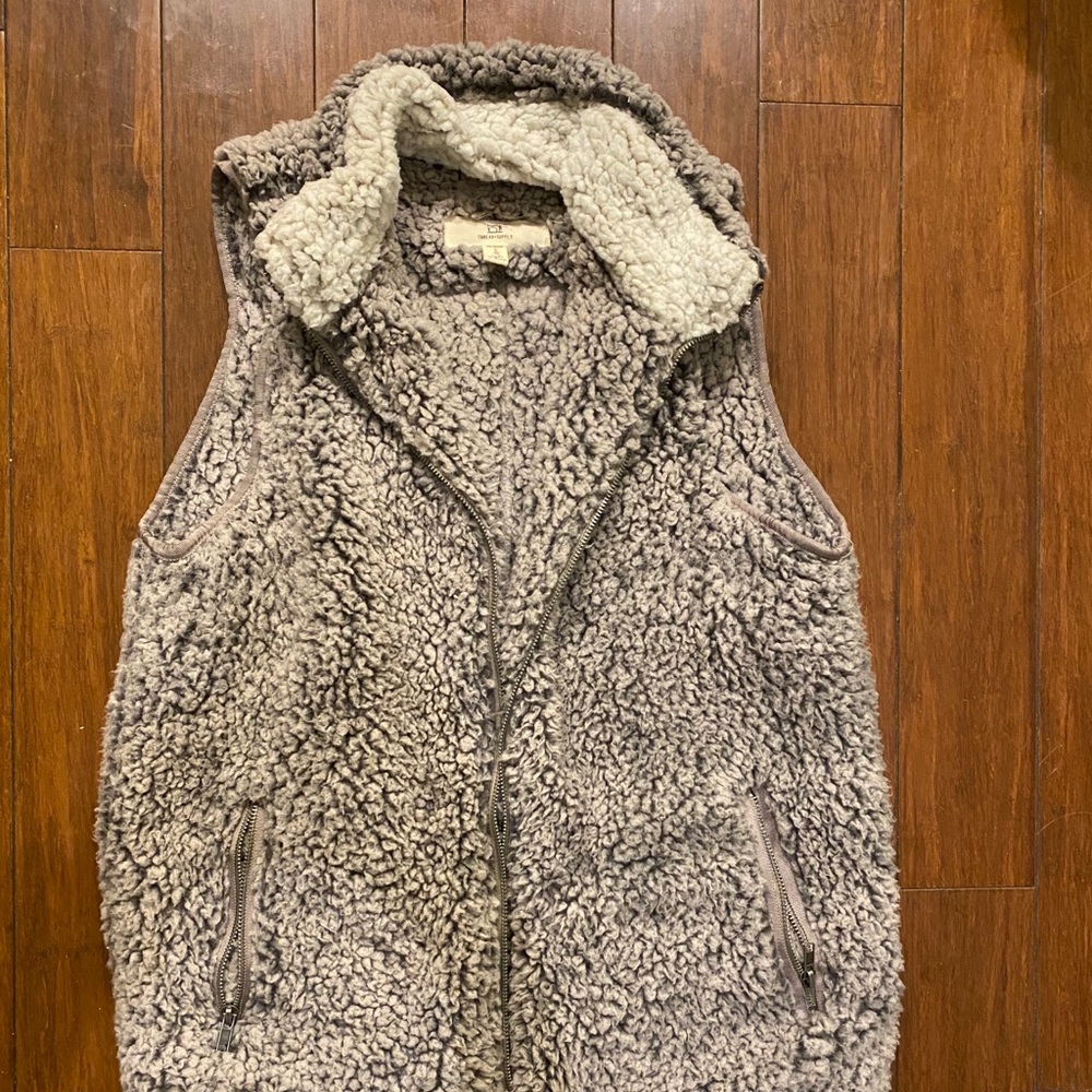 Super Soft zip-up vest